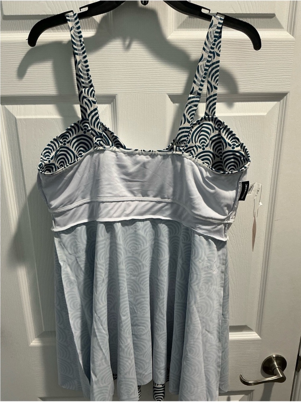 Sold ** BloomChic Navy and White Swim Mini with Geometric Fans - Picture 7 of 12